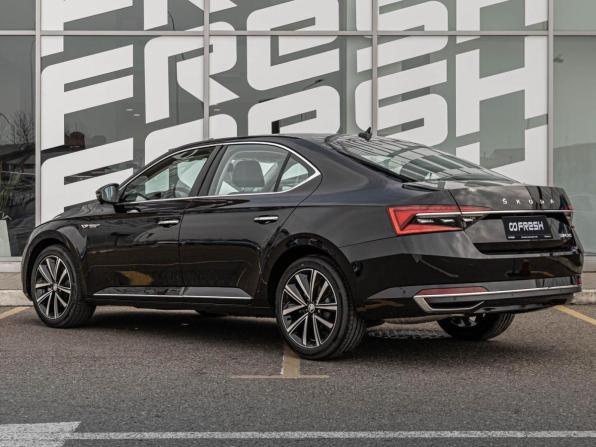Skoda Superb III Рестайлинг с пробегом 2025 года, цена 3 180 000 рублей, 80 км, лифтбек, Автокод Объявления