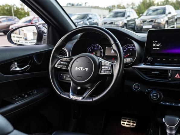 Kia K3 II Рестайлинг с пробегом 2021 года, цена 2 278 000 рублей, 88091 км, хэтчбек, Автокод Объявления