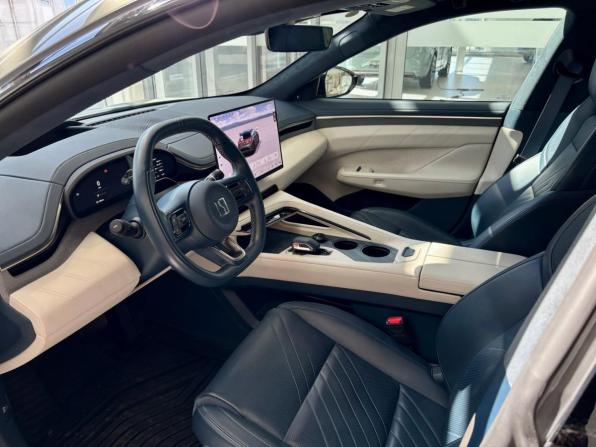 Zeekr 001 I Рестайлинг 1 с пробегом 2024 года, цена 5 349 000 рублей, 48838 км, хэтчбек, Автокод Объявления