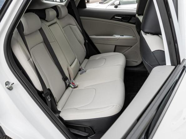Kia Sportage V с пробегом 2026 года, цена 3 849 000 рублей, 43 км, внедорожник, Автокод Объявления