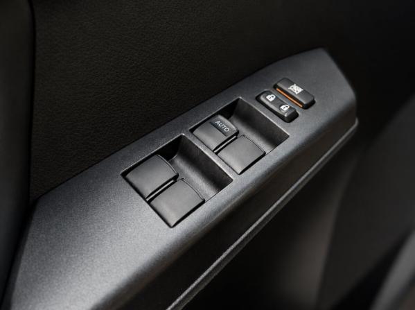 Toyota RAV4 IV (XA40) Рестайлинг с пробегом 2019 года, цена 2 899 000 рублей, 143886 км, внедорожник, Автокод Объявления