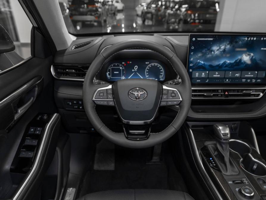 Toyota Highlander IV (XU70) Москва  - изображение 11