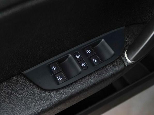 Volkswagen Touareg II Рестайлинг с пробегом 2015 года, цена 2 580 055 рублей, 119715 км, внедорожник, Автокод Объявления