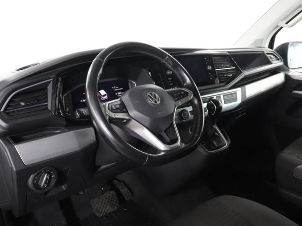 Volkswagen Multivan T6 Рестайлинг с пробегом 2020 года, цена 4 699 000 рублей, 123000 км, минивэн, Автокод Объявления