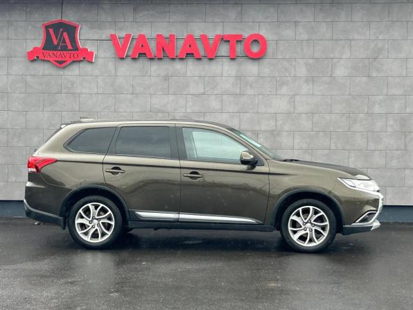 Mitsubishi Outlander III Рестайлинг 2 с пробегом 2018 года, цена 1 990 000 рублей, 106000 км, внедорожник, Автокод Объявления