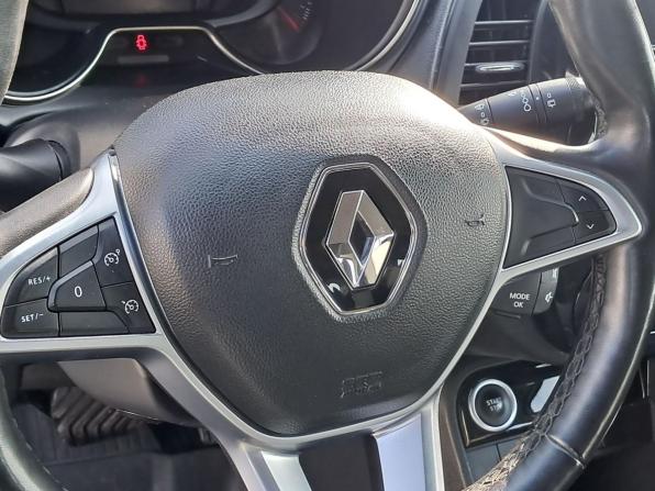 Renault Kaptur I Рестайлинг с пробегом 2021 года, цена 1 375 000 рублей, 97394 км, внедорожник, Автокод Объявления