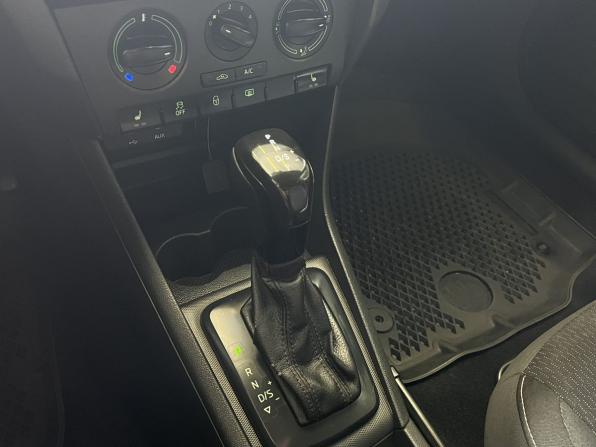 Skoda Rapid I с пробегом 2015 года, цена 736 000 рублей, 175000 км, лифтбек, Автокод Объявления