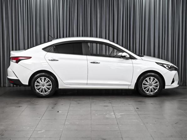 Hyundai Solaris II Рестайлинг с пробегом 2020 года, цена 1 769 000 рублей, 75195 км, седан, Автокод Объявления