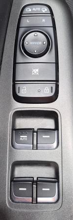 Kia Sportage IV с пробегом 2016 года, цена 1 561 000 рублей, 200000 км, внедорожник, Автокод Объявления