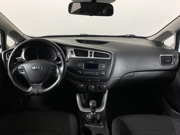Kia Ceed II с пробегом 2013 года, цена 778 000 рублей, 281310 км, хэтчбек, Автокод Объявления