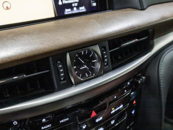 Lexus LX III Рестайлинг 2 с пробегом 2016 года, цена 7 499 700 рублей, 92716 км, внедорожник, Автокод Объявления
