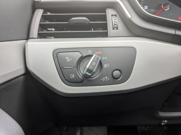 Audi A4 V (B9) Рестайлинг с пробегом 2022 года, цена 3 750 000 рублей, 21987 км, седан, Автокод Объявления