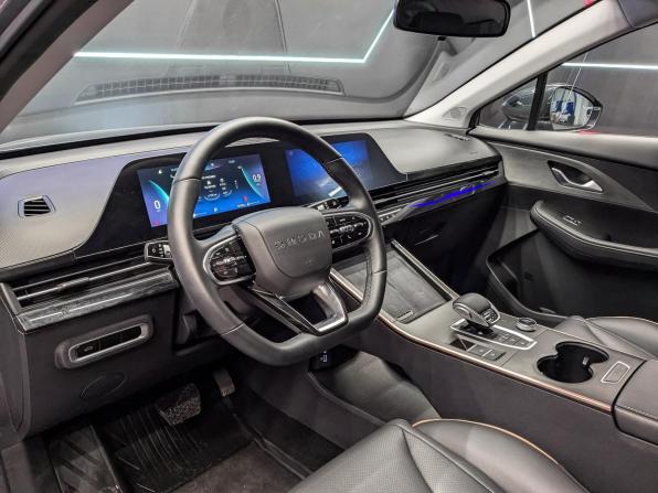 Omoda C5 I Рестайлинг с пробегом 2024 года, цена 1 915 000 рублей, 12128 км, внедорожник, Автокод Объявления