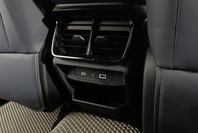 Geely Atlas II с пробегом 2024 года, цена 2 970 000 рублей, 43014 км, внедорожник, Автокод Объявления