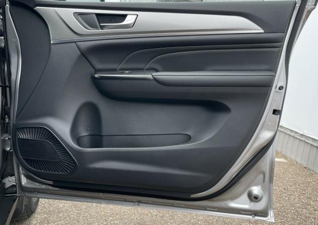 Haval M6 II с пробегом 2024 года, цена 1 790 300 рублей, 44890 км, внедорожник, Автокод Объявления