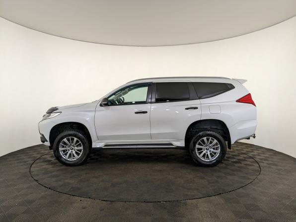Mitsubishi Pajero Sport III с пробегом 2018 года, цена 3 200 000 рублей, 90102 км, внедорожник, Автокод Объявления