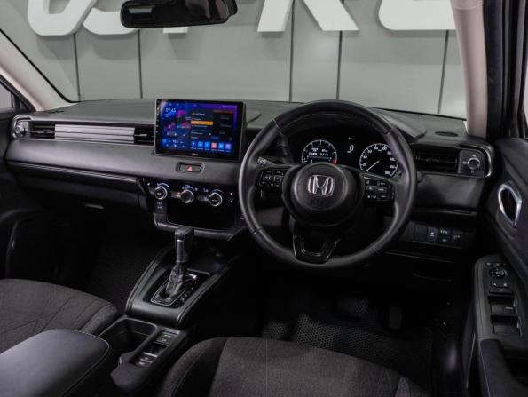 Honda Vezel II Рестайлинг с пробегом 2024 года, цена 2 839 000 рублей, 37008 км, внедорожник, Автокод Объявления
