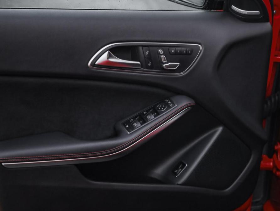 Mercedes-Benz GLA AMG I (X156) Рестайлинг Санкт-Петербург  - изображение 26