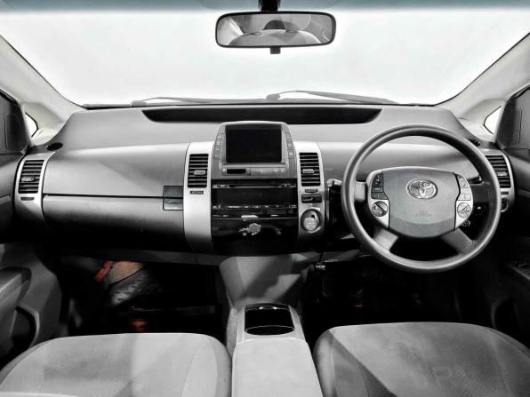 Toyota Prius II (XW20) с пробегом 2005 года, цена 415 000 рублей, 511969 км, лифтбек, Автокод Объявления