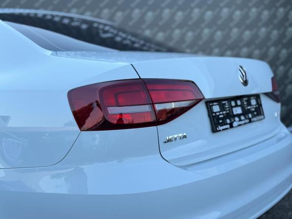 Volkswagen Jetta VI Рестайлинг с пробегом 2017 года, цена 1 345 000 рублей, 109000 км, седан, Автокод Объявления