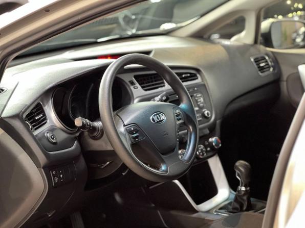 Kia Ceed II с пробегом 2013 года, цена 1 220 000 рублей, 119185 км, универсал, Автокод Объявления