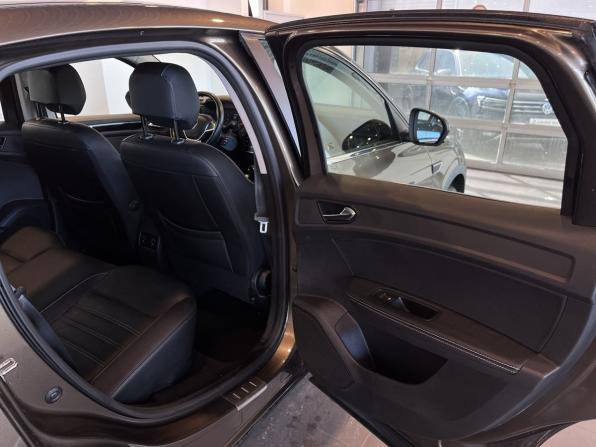 Renault Arkana I с пробегом 2019 года, цена 1 689 000 рублей, 111313 км, внедорожник, Автокод Объявления