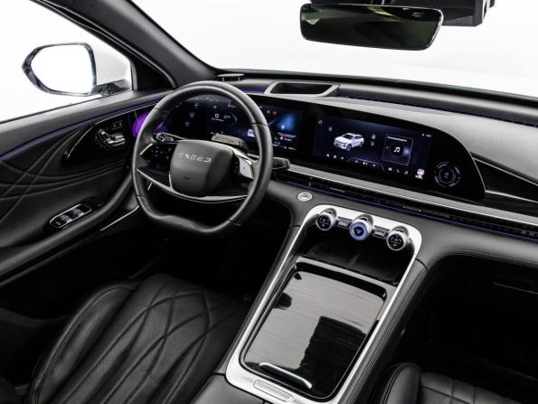 Exeed RX с пробегом 2023 года, цена 3 099 000 рублей, 30431 км, внедорожник, Автокод Объявления