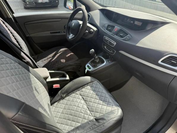 Renault Scenic III с пробегом 2011 года, цена 745 000 рублей, 373681 км, минивэн, Автокод Объявления