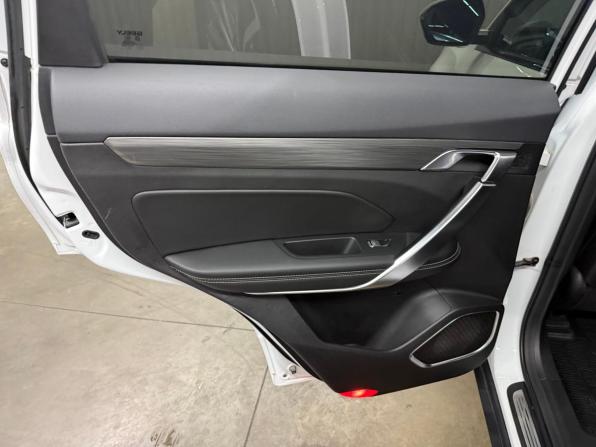 Geely Atlas Pro с пробегом 2024 года, цена 1 697 000 рублей, 127000 км, внедорожник, Автокод Объявления