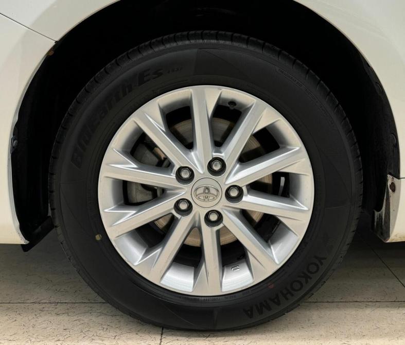 Toyota Camry VII (XV50) Рестайлинг Челябинск  - изображение 9