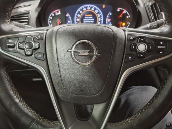 Opel Insignia I Рестайлинг с пробегом 2014 года, цена 1 200 000 рублей, 249414 км, седан, Автокод Объявления