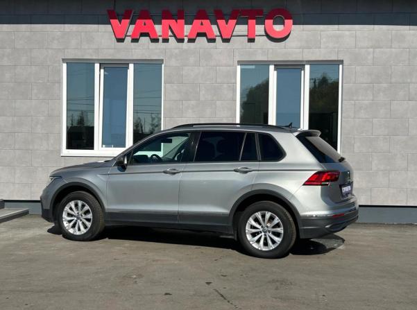 Volkswagen Tiguan II Рестайлинг с пробегом 2021 года, цена 2 890 000 рублей, 59392 км, внедорожник, Автокод Объявления