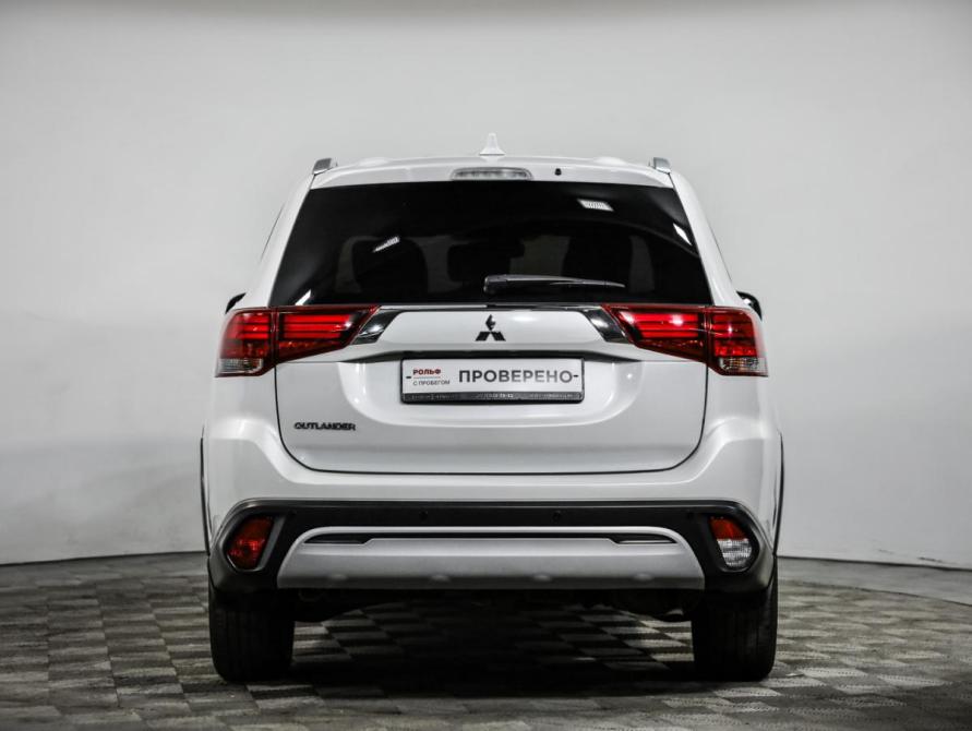Mitsubishi Outlander III Рестайлинг 3 Санкт-Петербург  - изображение 7