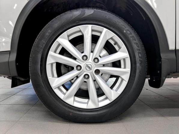 Nissan Qashqai II с пробегом 2018 года, цена 1 585 000 рублей, 106759 км, внедорожник, Автокод Объявления