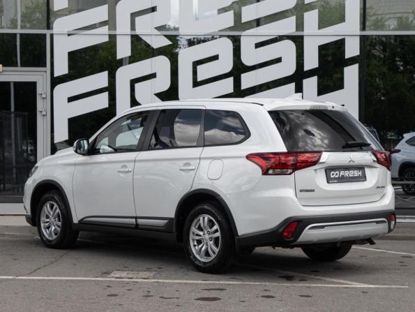 Mitsubishi Outlander III Рестайлинг 3 с пробегом 2020 года, цена 2 197 000 рублей, 115597 км, внедорожник, Автокод Объявления