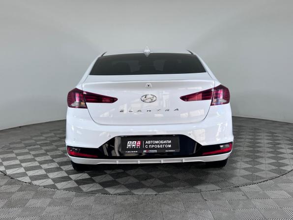 Hyundai Elantra VI (AD) Рестайлинг с пробегом 2019 года, цена 1 399 000 рублей, 127001 км, седан, Автокод Объявления