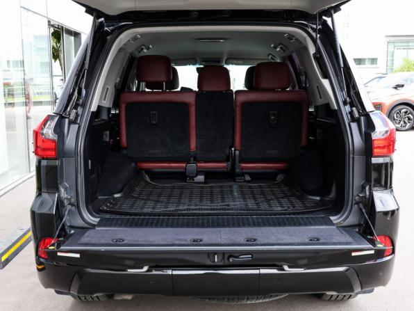 Lexus LX III Рестайлинг 2 с пробегом 2016 года, цена 5 398 000 рублей, 213670 км, внедорожник, Автокод Объявления