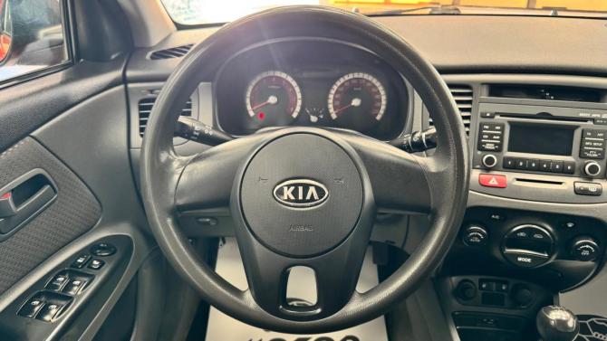 Kia Rio II Рестайлинг с пробегом 2010 года, цена 480 000 рублей, 166528 км, седан, Автокод Объявления