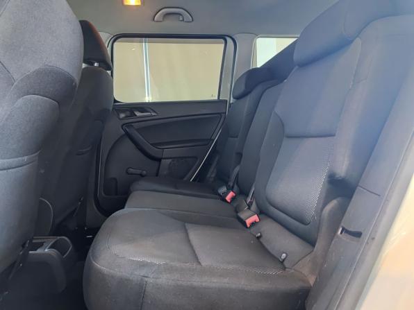 Skoda Yeti I Рестайлинг с пробегом 2015 года, цена 1 260 000 рублей, 155880 км, внедорожник, Автокод Объявления