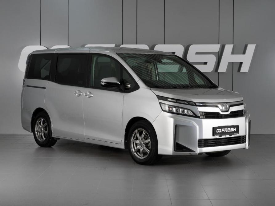 Toyota Voxy III (R80) Рестайлинг Минеральные Воды  - изображение 1