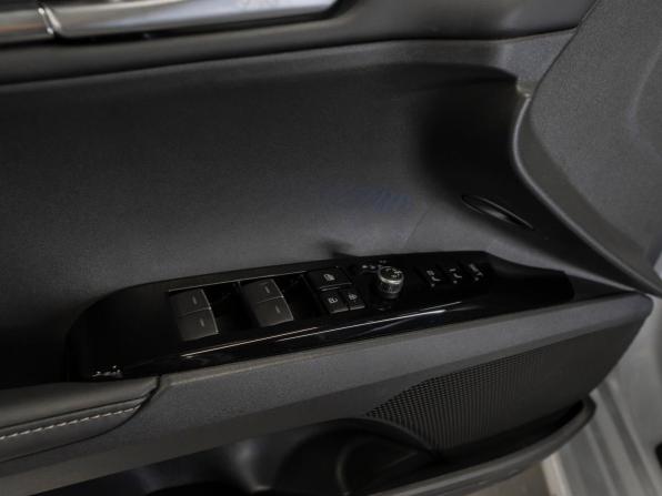 Toyota Camry IX (XV80) China Market с пробегом 2026 года, цена 4 350 000 рублей, 50 км, седан, Автокод Объявления