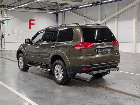 Mitsubishi Pajero Sport II Рестайлинг с пробегом 2015 года, цена 2 000 000 рублей, 193286 км, внедорожник, Автокод Объявления