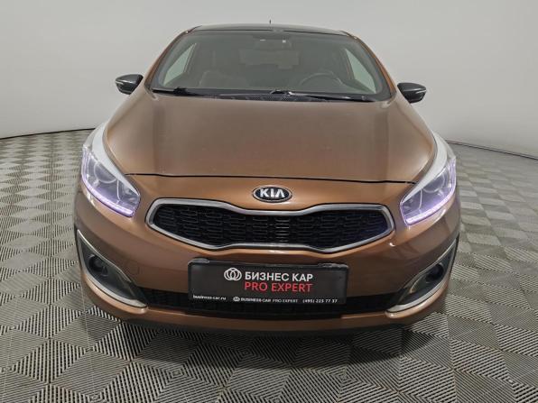 Kia Ceed II Рестайлинг с пробегом 2016 года, цена 1 049 000 рублей, 86513 км, хэтчбек, Автокод Объявления