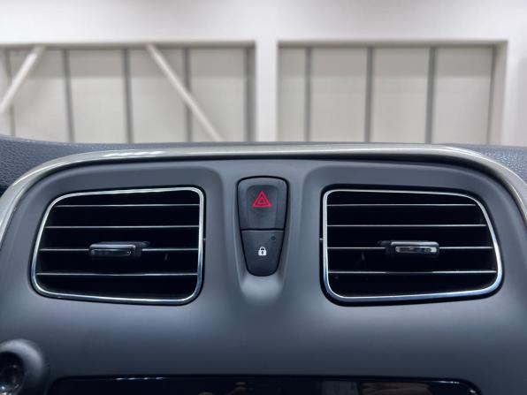 Renault Sandero II Рестайлинг с пробегом 2019 года, цена 1 190 000 рублей, 85548 км, хэтчбек, Автокод Объявления