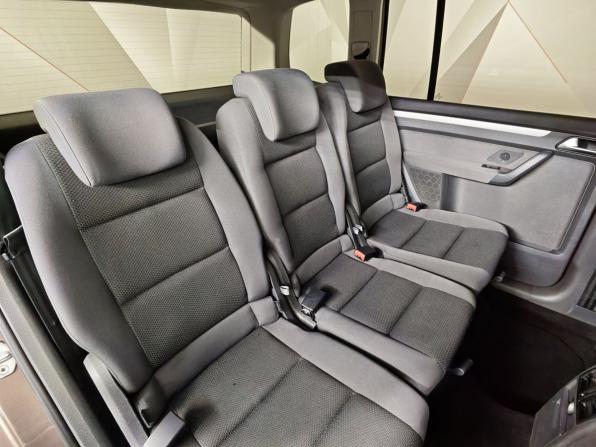 Volkswagen Touran I Рестайлинг 2 с пробегом 2012 года, цена 1 135 000 рублей, 149116 км, компактвэн, Автокод Объявления