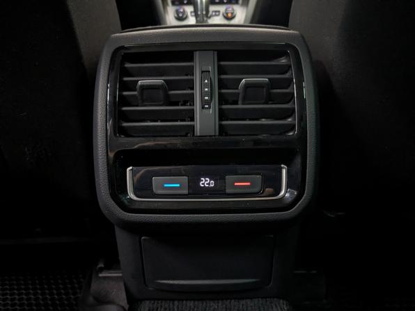 Volkswagen Passat B8 с пробегом 2019 года, цена 2 355 000 рублей, 78797 км, универсал, Автокод Объявления