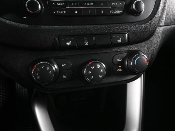 Kia Ceed II с пробегом 2013 года, цена 979 000 рублей, 177537 км, хэтчбек, Автокод Объявления