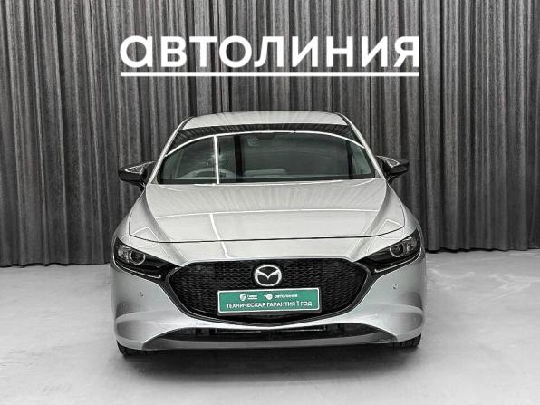 Mazda 3 IV (BP) с пробегом 2021 года, цена 1 650 000 рублей, 114000 км, хэтчбек, Автокод Объявления