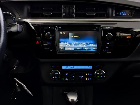 Toyota Corolla XI (E160 E170 E180) с пробегом 2013 года, цена 1 700 000 рублей, 86905 км, седан, Автокод Объявления