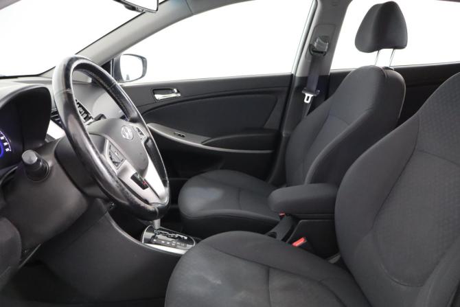 Hyundai Solaris I с пробегом 2014 года, цена 869 000 рублей, 122000 км, хэтчбек, Автокод Объявления